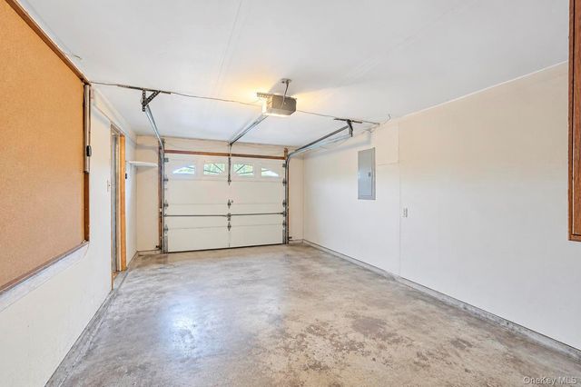 355 W Islip Boulevard, West Islip, NY 11795
