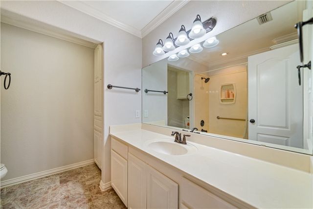 5910 Oso Pkwy, Corpus Christi, TX 78414