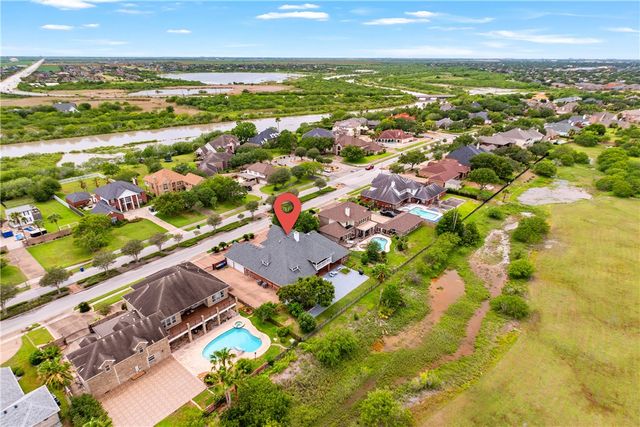 5910 Oso Pkwy, Corpus Christi, TX 78414