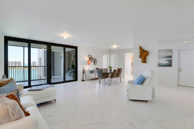 19800 Sandpointe Bay Drive 708, Tequesta, FL 33469
