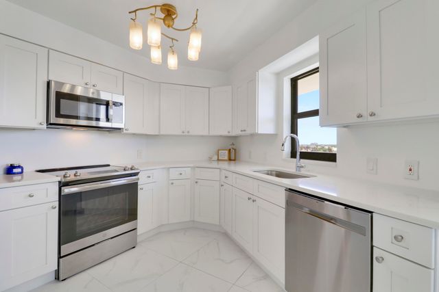 19800 Sandpointe Bay Drive 708, Tequesta, FL 33469