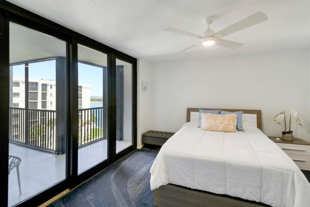 19800 Sandpointe Bay Drive 708, Tequesta, FL 33469