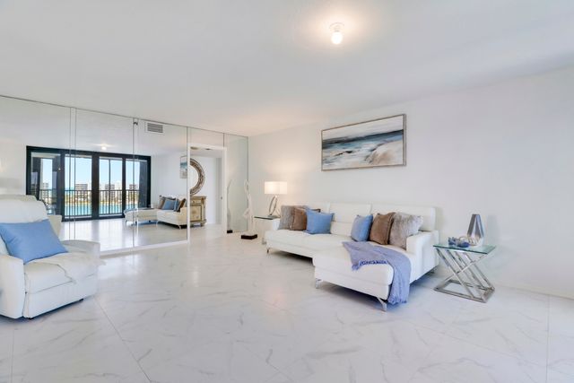 19800 Sandpointe Bay Drive 708, Tequesta, FL 33469