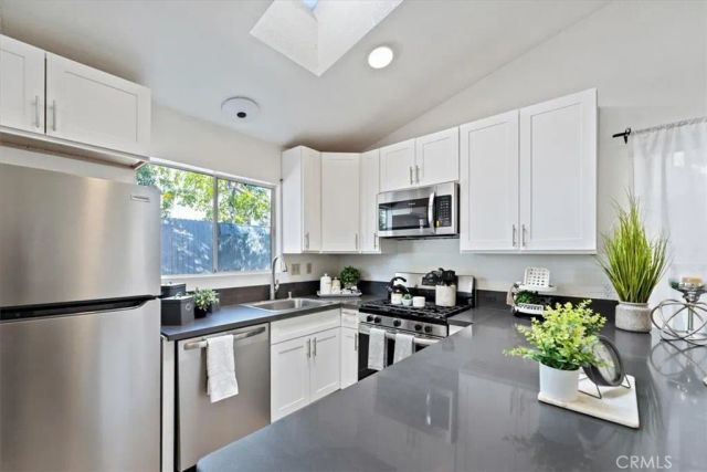 13966 Green Vista, Fontana, CA 92337