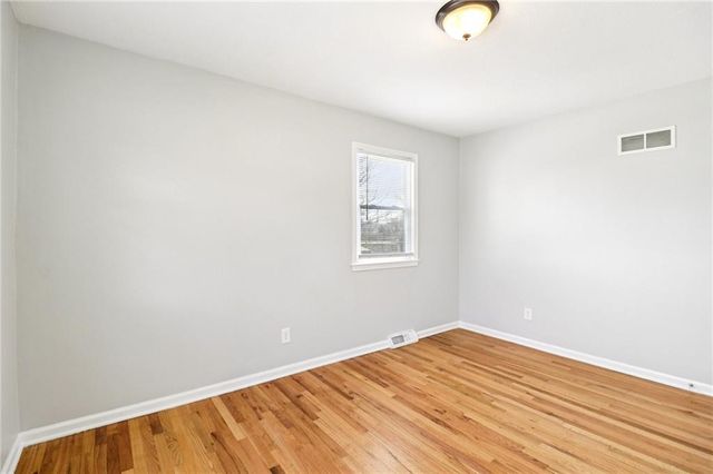 809 Mulberry Street, Lee's Summit, MO 64086