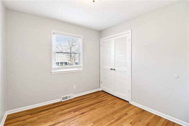 809 Mulberry Street, Lee's Summit, MO 64086