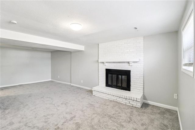 809 Mulberry Street, Lee's Summit, MO 64086