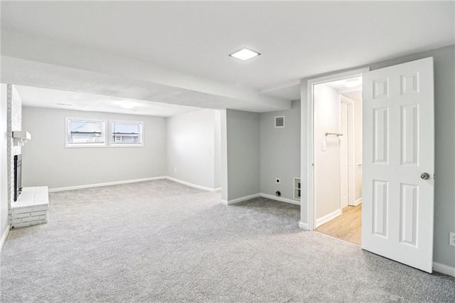 809 Mulberry Street, Lee's Summit, MO 64086