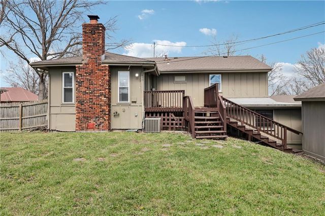 809 Mulberry Street, Lee's Summit, MO 64086
