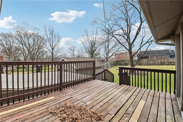 809 Mulberry Street, Lee's Summit, MO 64086