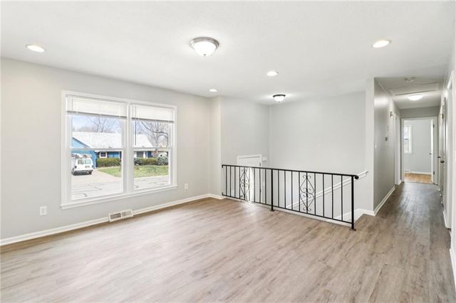 809 Mulberry Street, Lee's Summit, MO 64086