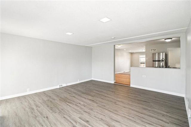 809 Mulberry Street, Lee's Summit, MO 64086