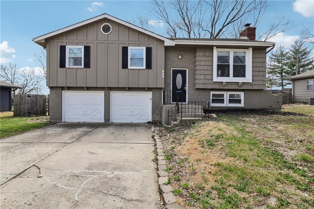 809 Mulberry Street, Lee's Summit, MO 64086