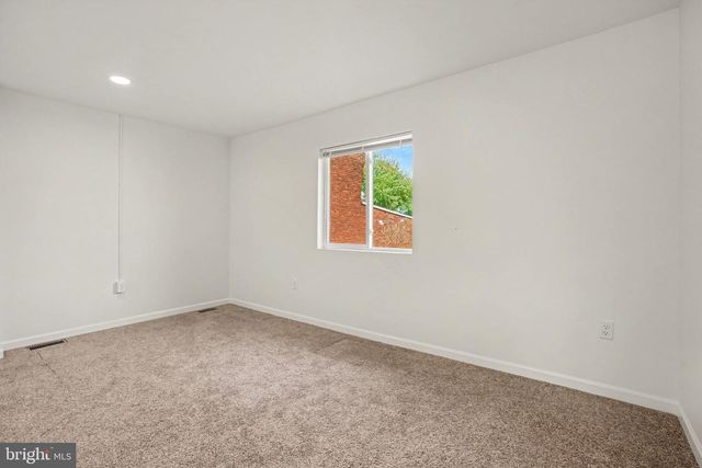 34 W MAIN ST, Mechanicsburg, PA 17055