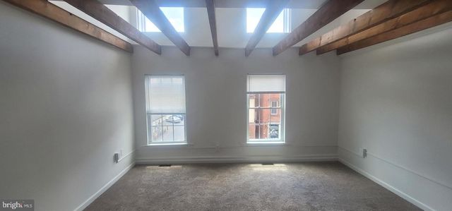 34 W MAIN ST, Mechanicsburg, PA 17055