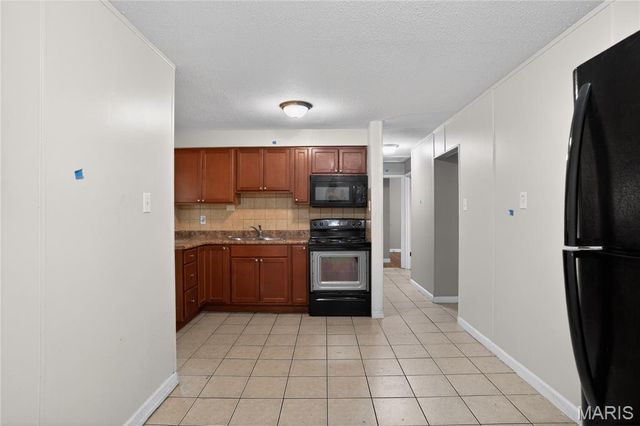 10080 Coburg Lands Drive, St Louis, MO 63137