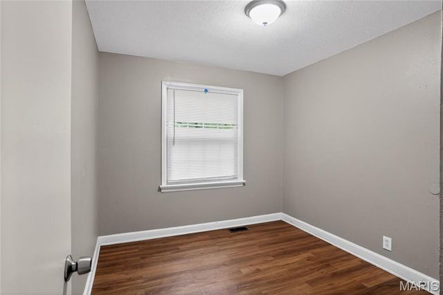 10080 Coburg Lands Drive, St Louis, MO 63137