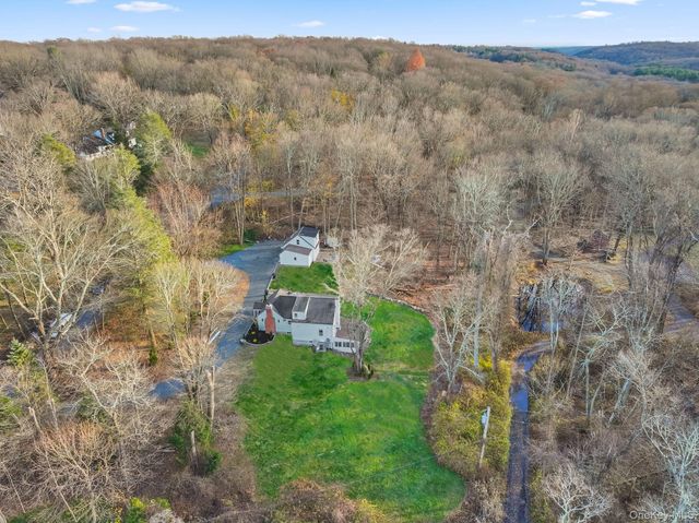65 Hickory Lane, Bedford, NY 10506