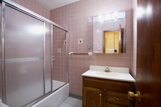 2825 W SHAKESPEARE Avenue 1, Chicago, IL 60647