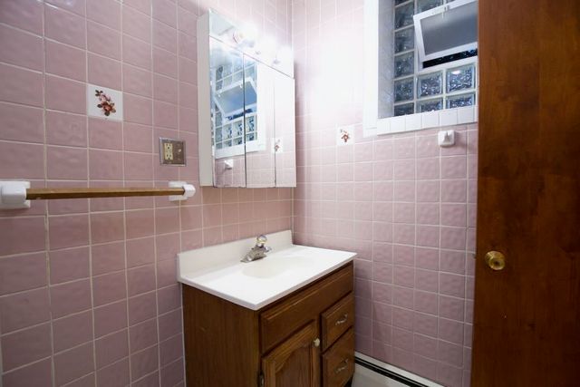 2825 W SHAKESPEARE Avenue 1, Chicago, IL 60647