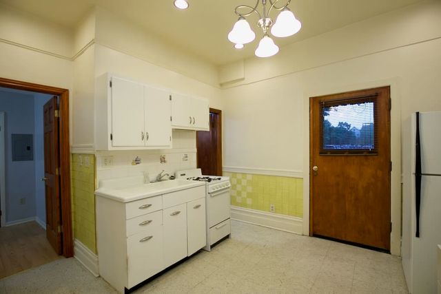 2825 W SHAKESPEARE Avenue 1, Chicago, IL 60647