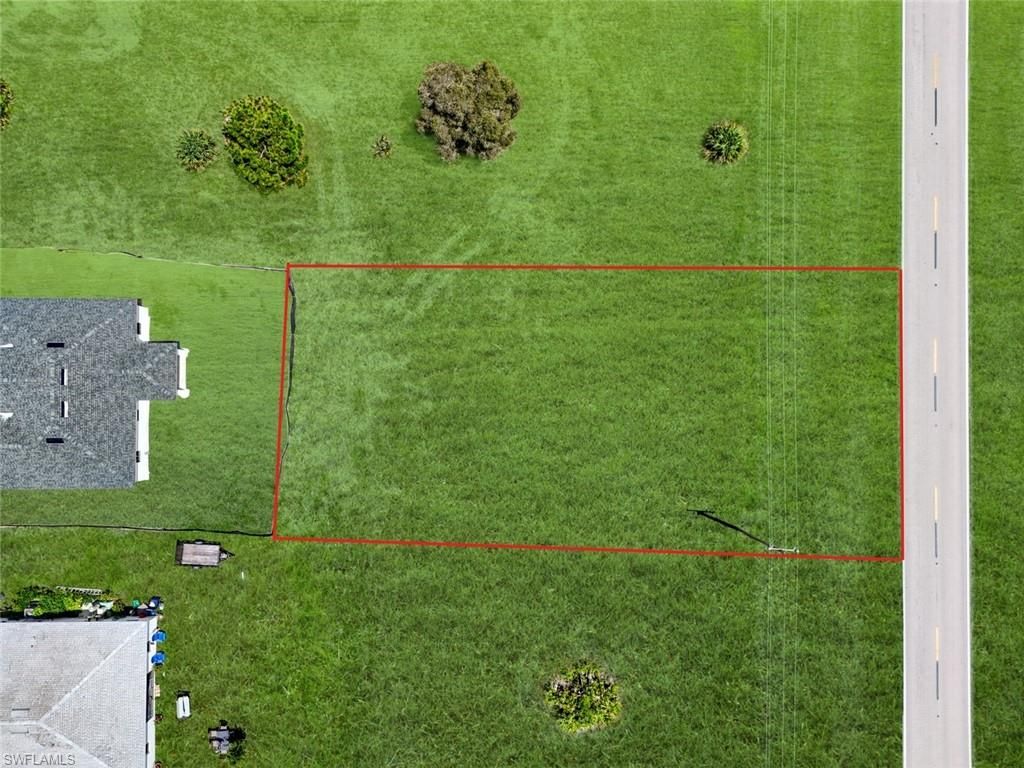 924 Columbus BLVD, LEHIGH ACRES, FL 33974 — photo 4