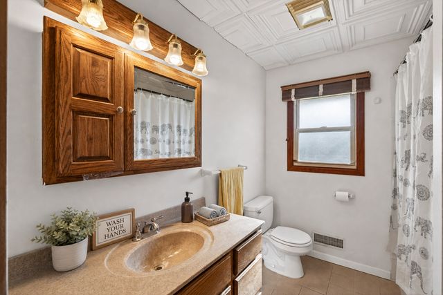 9980 Orleans Lane N, Maple Grove, MN 55369