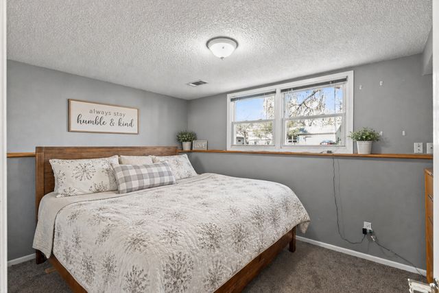 9980 Orleans Lane N, Maple Grove, MN 55369