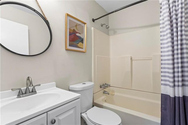 629 Dunton SE Circle, Smyrna, GA 30082