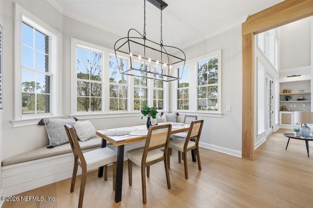 7956 HOLLYRIDGE Road, Jacksonville, FL 32256