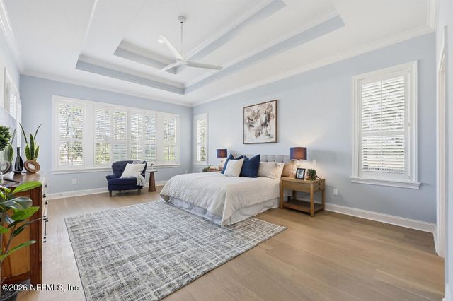 7956 HOLLYRIDGE Road, Jacksonville, FL 32256