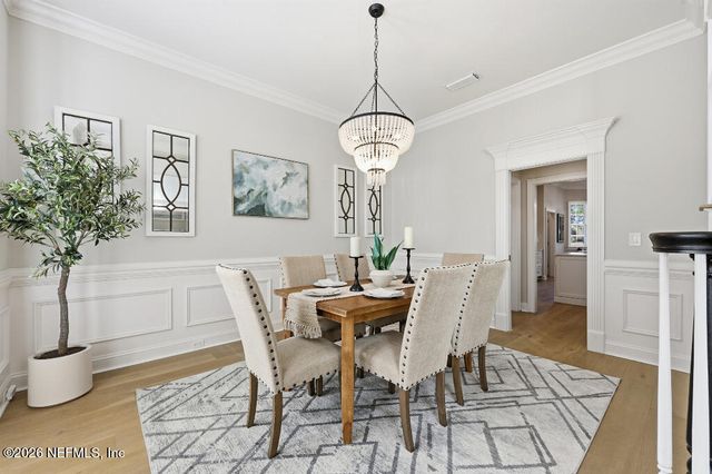 7956 HOLLYRIDGE Road, Jacksonville, FL 32256