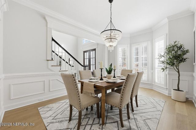 7956 HOLLYRIDGE Road, Jacksonville, FL 32256