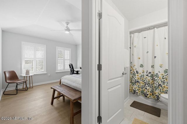 7956 HOLLYRIDGE Road, Jacksonville, FL 32256