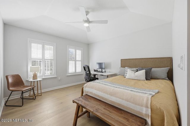 7956 HOLLYRIDGE Road, Jacksonville, FL 32256