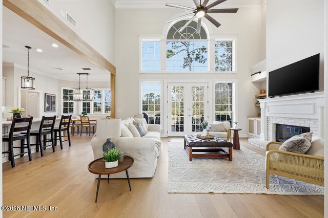 7956 HOLLYRIDGE Road, Jacksonville, FL 32256