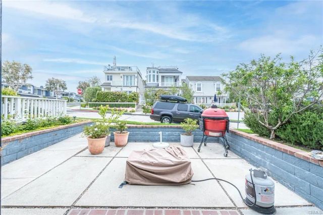 719 Poinsettia, Corona Del Mar, CA 92625