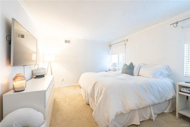 719 Poinsettia, Corona Del Mar, CA 92625