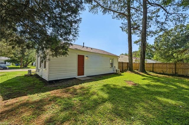 7707 Wickham AVE, Newport News, VA 23605