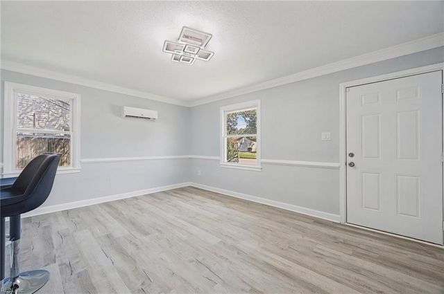 7707 Wickham AVE, Newport News, VA 23605