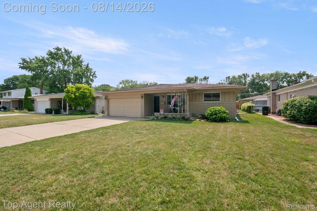 11202 Lorman Drive, Sterling Heights, MI 48312