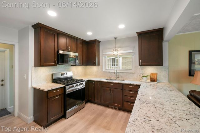 11202 Lorman Drive, Sterling Heights, MI 48312