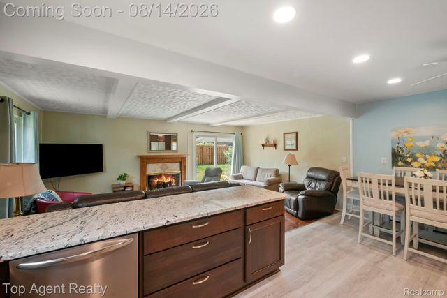 11202 Lorman Drive, Sterling Heights, MI 48312