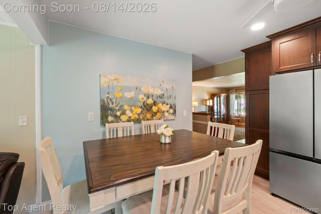 11202 Lorman Drive, Sterling Heights, MI 48312
