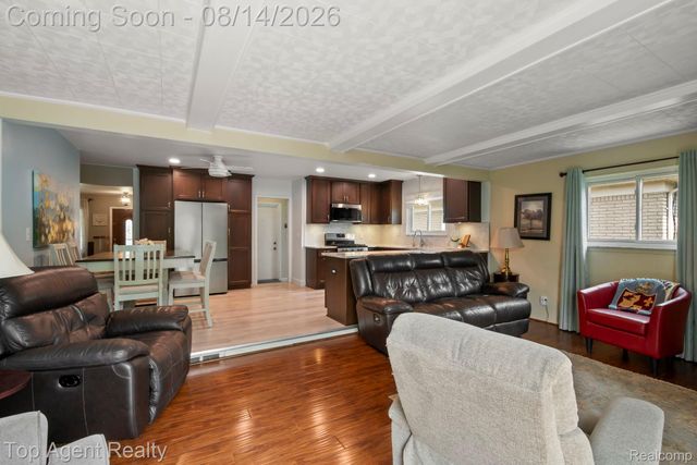 11202 Lorman Drive, Sterling Heights, MI 48312