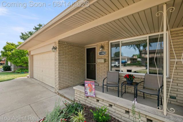11202 Lorman Drive, Sterling Heights, MI 48312