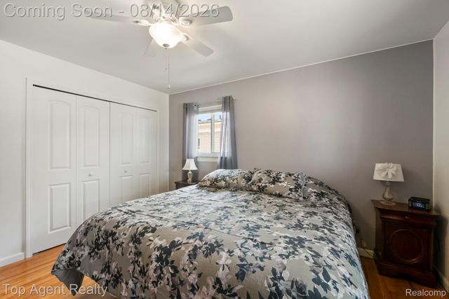 11202 Lorman Drive, Sterling Heights, MI 48312