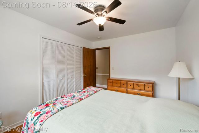 11202 Lorman Drive, Sterling Heights, MI 48312