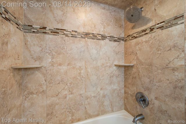 11202 Lorman Drive, Sterling Heights, MI 48312