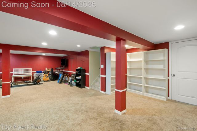 11202 Lorman Drive, Sterling Heights, MI 48312